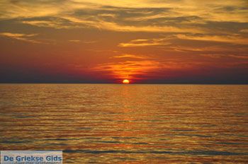 Zonsondergang bij Molyvos | Lesbos | De Griekse Gids foto 3 - Foto van https://www.grieksegids.nl/fotos/lesbos/normaal/lesbos-griekenland-697.jpg