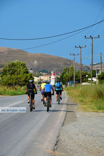 Fietsen op Limnos (Lemnos) | Griekenland foto 7 - Foto van https://www.grieksegids.nl/fotos/limnos/lemnos2/normaal/fietsen-fietsers-limnos-007.jpg