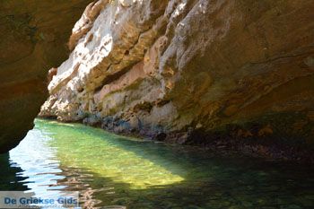 Grot van Filoktitis | Kavirio Limnos (Lemnos) | Foto 21 - Foto van https://www.grieksegids.nl/fotos/limnos/lemnos2/normaal/filoktitis-grot-kavirio-limnos-021.jpg