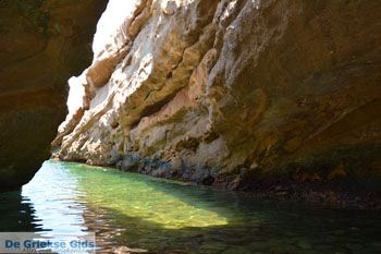 Grot van Filoktitis | Kavirio Limnos (Lemnos) | Foto 22 - Foto van https://www.grieksegids.nl/fotos/limnos/lemnos2/normaal/filoktitis-grot-kavirio-limnos-022.jpg