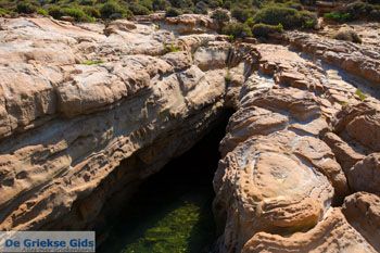 Grot van Filoktitis | Kavirio Limnos (Lemnos) | Foto 30 - Foto van https://www.grieksegids.nl/fotos/limnos/lemnos2/normaal/filoktitis-grot-kavirio-limnos-030.jpg