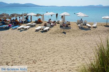 Strand Megalo Fanaraki bij Moudros Limnos (Lemnos) | Foto 7 - Foto van https://www.grieksegids.nl/fotos/limnos/lemnos2/normaal/megalo-fanaraki-moudros-limnos-007.jpg