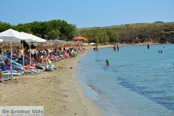 Strand Megalo Fanaraki bij Moudros Limnos (Lemnos) | Foto 14 - Foto van https://www.grieksegids.nl/fotos/limnos/lemnos2/normaal/megalo-fanaraki-moudros-limnos-014.jpg