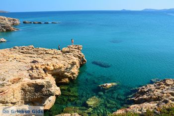 Strand Megalo Fanaraki bij Moudros Limnos (Lemnos) | Foto 41 - Foto van https://www.grieksegids.nl/fotos/limnos/lemnos2/normaal/mikro-fanaraki-moudros-limnos-020.jpg