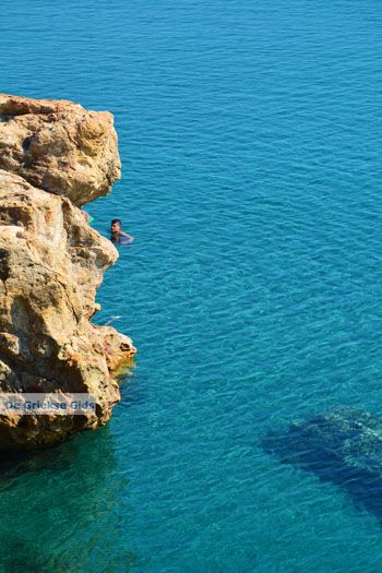 Strand Megalo Fanaraki bij Moudros Limnos (Lemnos) | Foto 50 - Foto van https://www.grieksegids.nl/fotos/limnos/lemnos2/normaal/mikro-fanaraki-moudros-limnos-029.jpg