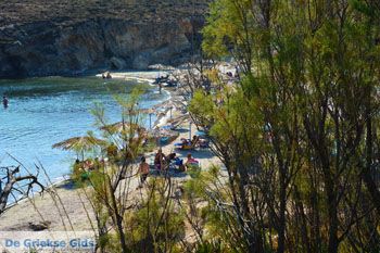 Strand Megalo Fanaraki bij Moudros Limnos (Lemnos) | Foto 53 - Foto van https://www.grieksegids.nl/fotos/limnos/lemnos2/normaal/mikro-fanaraki-moudros-limnos-032.jpg