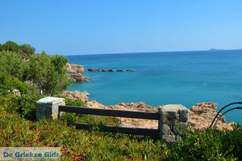 Strand Megalo Fanaraki bij Moudros Limnos (Lemnos) | Foto 58 - Foto van https://www.grieksegids.nl/fotos/limnos/lemnos2/normaal/mikro-fanaraki-moudros-limnos-037.jpg