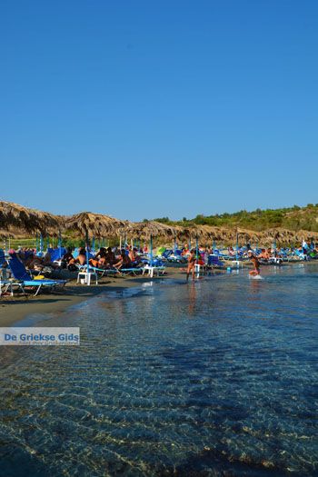 Strand Megalo Fanaraki bij Moudros Limnos (Lemnos) | Foto 96 - Foto van https://www.grieksegids.nl/fotos/limnos/lemnos2/normaal/mikro-fanaraki-moudros-limnos-075.jpg
