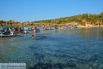 Strand Megalo Fanaraki bij Moudros Limnos (Lemnos) | Foto 99 - Foto van https://www.grieksegids.nl/fotos/limnos/lemnos2/normaal/mikro-fanaraki-moudros-limnos-078.jpg