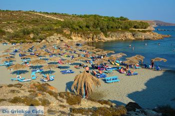 Strand Megalo Fanaraki bij Moudros Limnos (Lemnos) | Foto 101 - Foto van https://www.grieksegids.nl/fotos/limnos/lemnos2/normaal/mikro-fanaraki-moudros-limnos-080.jpg