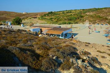 Strand Megalo Fanaraki bij Moudros Limnos (Lemnos) | Foto 110 - Foto van https://www.grieksegids.nl/fotos/limnos/lemnos2/normaal/mikro-fanaraki-moudros-limnos-089.jpg