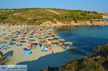 Strand Megalo Fanaraki bij Moudros Limnos (Lemnos) | Foto 118 - Foto van https://www.grieksegids.nl/fotos/limnos/lemnos2/normaal/mikro-fanaraki-moudros-limnos-097.jpg