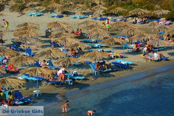 Strand Megalo Fanaraki bij Moudros Limnos (Lemnos) | Foto 130 - Foto van https://www.grieksegids.nl/fotos/limnos/lemnos2/normaal/mikro-fanaraki-moudros-limnos-109.jpg