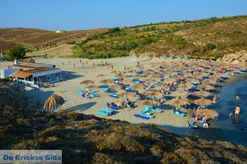 Strand Megalo Fanaraki bij Moudros Limnos (Lemnos) | Foto 144 - Foto van https://www.grieksegids.nl/fotos/limnos/lemnos2/normaal/mikro-fanaraki-moudros-limnos-123.jpg