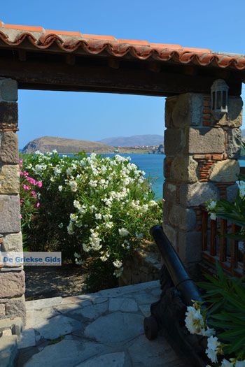 Myrina Limnos (Lemnos) | Griekenland foto 43 - Foto van https://www.grieksegids.nl/fotos/limnos/lemnos2/normaal/myrina-limnos-043.jpg