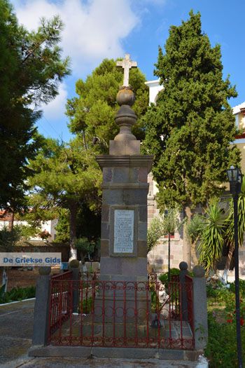 Repanidi Limnos (Lemnos) bij Kotsinas | Griekenland foto 5 - Foto van https://www.grieksegids.nl/fotos/limnos/lemnos2/normaal/repanidi-limnos-005.jpg