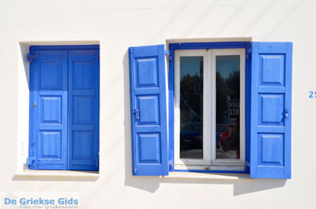 Adamas Milos | Cycladen Griekenland | Foto 11 - Foto van https://www.grieksegids.nl/fotos/milos/adamas/normaal/adamas-011.jpg