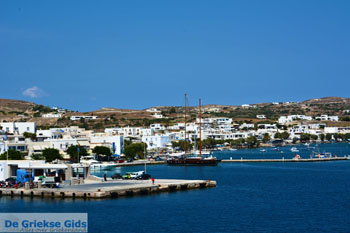 Adamas Milos | Cycladen Griekenland | Foto 19 - Foto van https://www.grieksegids.nl/fotos/milos/adamas/normaal/adamas-019.jpg