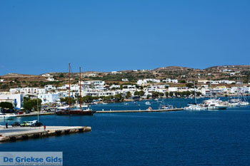 Adamas Milos | Cycladen Griekenland | Foto 20 - Foto van https://www.grieksegids.nl/fotos/milos/adamas/normaal/adamas-020.jpg