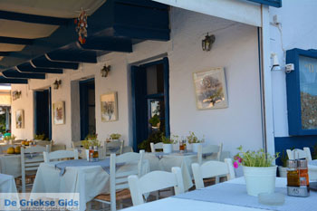 Adamas Milos | Cycladen Griekenland | Foto 29 - Foto van https://www.grieksegids.nl/fotos/milos/adamas/normaal/adamas-029.jpg