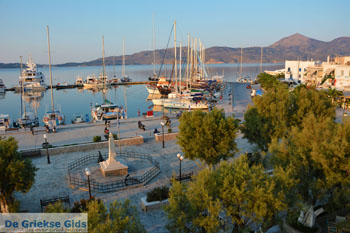 Adamas Milos | Cycladen Griekenland | Foto 34 - Foto van https://www.grieksegids.nl/fotos/milos/adamas/normaal/adamas-034.jpg