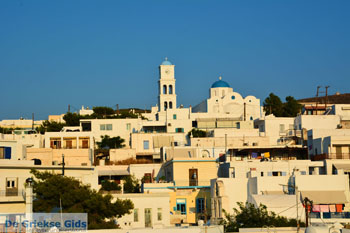 Adamas Milos | Cycladen Griekenland | Foto 67 - Foto van https://www.grieksegids.nl/fotos/milos/adamas/normaal/adamas-067.jpg