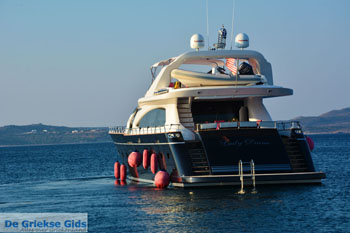 Adamas Milos | Cycladen Griekenland | Foto 70 - Foto van https://www.grieksegids.nl/fotos/milos/adamas/normaal/adamas-070.jpg