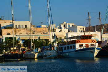 Adamas Milos | Cycladen Griekenland | Foto 74 - Foto van https://www.grieksegids.nl/fotos/milos/adamas/normaal/adamas-074.jpg