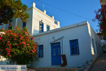 Adamas Milos | Cycladen Griekenland | Foto 79 - Foto van https://www.grieksegids.nl/fotos/milos/adamas/normaal/adamas-079.jpg