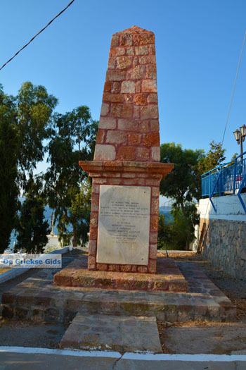 Adamas Milos | Cycladen Griekenland | Foto 81 - Foto van https://www.grieksegids.nl/fotos/milos/adamas/normaal/adamas-081.jpg