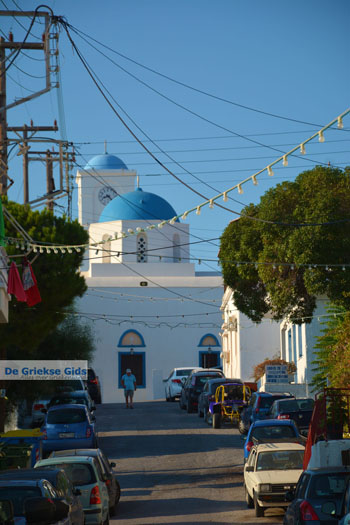 Adamas Milos | Cycladen Griekenland | Foto 91 - Foto van https://www.grieksegids.nl/fotos/milos/adamas/normaal/adamas-091.jpg