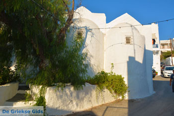 Adamas Milos | Cycladen Griekenland | Foto 100 - Foto van https://www.grieksegids.nl/fotos/milos/adamas/normaal/adamas-100.jpg