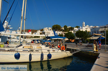 Adamas Milos | Cycladen Griekenland | Foto 109 - Foto van https://www.grieksegids.nl/fotos/milos/adamas/normaal/adamas-109.jpg