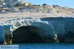 Sarakiniko Milos | Cycladen Griekenland | Foto 50 - Foto van De Griekse Gids