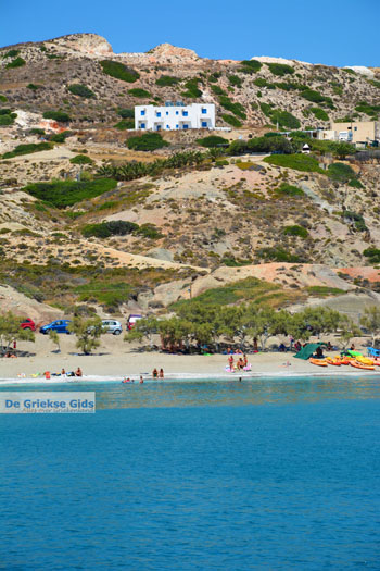 Agia Kyriaki Milos | Cycladen Griekenland | Foto 22 - Foto van https://www.grieksegids.nl/fotos/milos/normaal/agia-kyriaki-milos-022.jpg