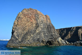 Kaap Kalogeros Milos | Cycladen Griekenland | Foto 4 - Foto van https://www.grieksegids.nl/fotos/milos/normaal/cape-kalogeros-milos-004.jpg