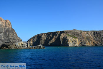 Kaap Kalogeros Milos | Cycladen Griekenland | Foto 10 - Foto van https://www.grieksegids.nl/fotos/milos/normaal/cape-kalogeros-milos-010.jpg
