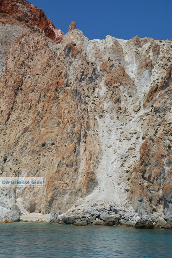 Kaap Spathi Milos | Cycladen Griekenland | Foto 45 - Foto van https://www.grieksegids.nl/fotos/milos/normaal/cape-spathi-045.jpg