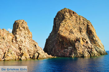 Kaap Vani Milos | Cycladen Griekenland | Foto 24 - Foto van https://www.grieksegids.nl/fotos/milos/normaal/cape-vani-milos-024.jpg