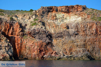 Kaap Vani Milos | Cycladen Griekenland | Foto 50 - Foto van https://www.grieksegids.nl/fotos/milos/normaal/cape-vani-milos-050.jpg