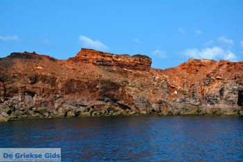 Kaap Vani Milos | Cycladen Griekenland | Foto 52 - Foto van https://www.grieksegids.nl/fotos/milos/normaal/cape-vani-milos-052.jpg