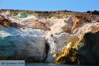 Kaap Vani Milos | Cycladen Griekenland | Foto 69 - Foto van https://www.grieksegids.nl/fotos/milos/normaal/cape-vani-milos-069.jpg