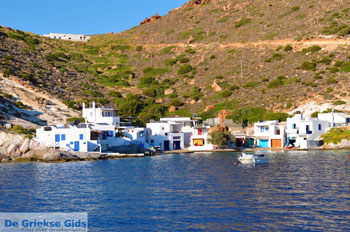 Fourkovouni Milos | Cycladen Griekenland | Foto 13 - Foto van https://www.grieksegids.nl/fotos/milos/normaal/fourkovouni-013.jpg