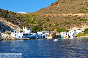 Fourkovouni Milos | Cycladen Griekenland | Foto 14 - Foto van https://www.grieksegids.nl/fotos/milos/normaal/fourkovouni-014.jpg
