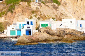Fourkovouni Milos | Cycladen Griekenland | Foto 22 - Foto van https://www.grieksegids.nl/fotos/milos/normaal/fourkovouni-022.jpg
