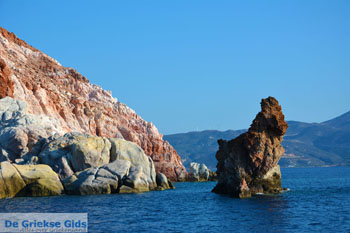 Fourkovouni Milos | Cycladen Griekenland | Foto 39 - Foto van https://www.grieksegids.nl/fotos/milos/normaal/fourkovouni-039.jpg