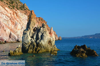 Fourkovouni Milos | Cycladen Griekenland | Foto 45 - Foto van https://www.grieksegids.nl/fotos/milos/normaal/fourkovouni-045.jpg