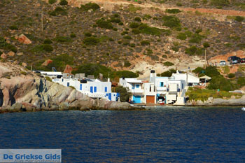 Fourkovouni Milos | Cycladen Griekenland | Foto 48 - Foto van https://www.grieksegids.nl/fotos/milos/normaal/fourkovouni-048.jpg