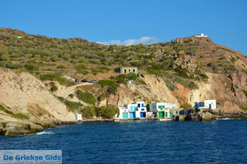 Fourkovouni Milos | Cycladen Griekenland | Foto 65 - Foto van https://www.grieksegids.nl/fotos/milos/normaal/fourkovouni-065.jpg