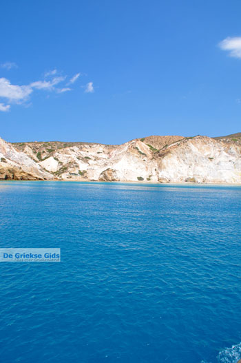 Fyriplaka Milos | Cycladen Griekenland | Foto 6 - Foto van https://www.grieksegids.nl/fotos/milos/normaal/fyriplaka-tsigrado-006.jpg